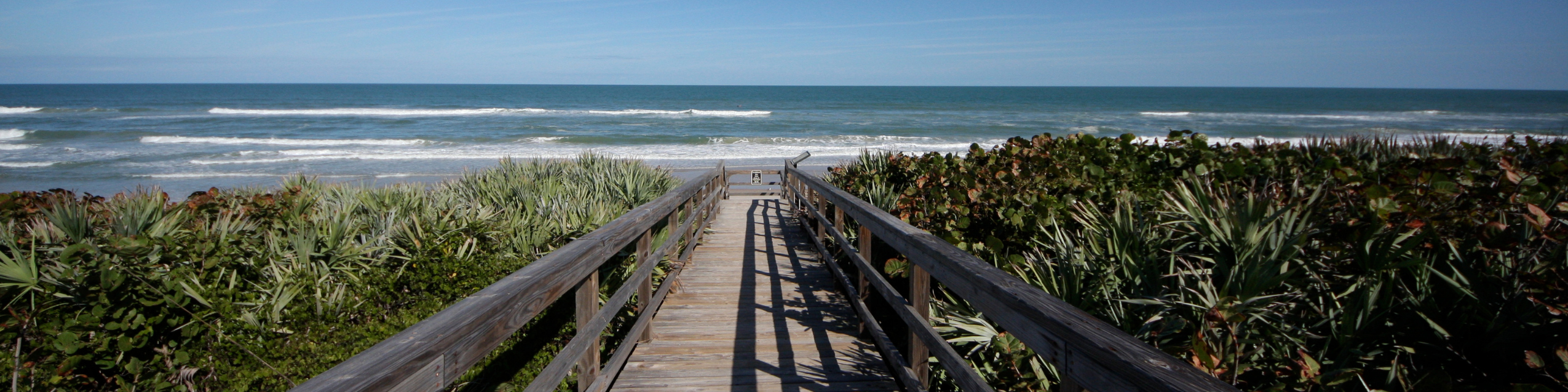 boardwalk leading to the beach